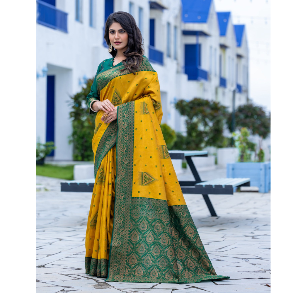 Women's Kanjivaram Silk Banarasi Zari Design Saree With Blouse Piece (Pack of 1)