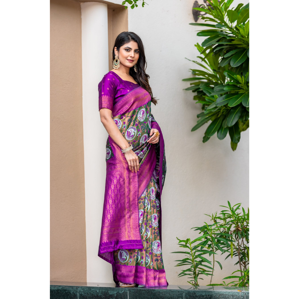 Women's Kanjivaram Silk Banarasi Zari Design Saree With Blouse Piece (Pack of 1)