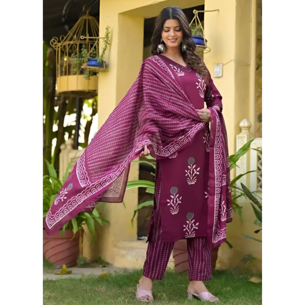 Women's Cotton Blend Printed Straight Kurta with Dupatta Set (Pack of 1)