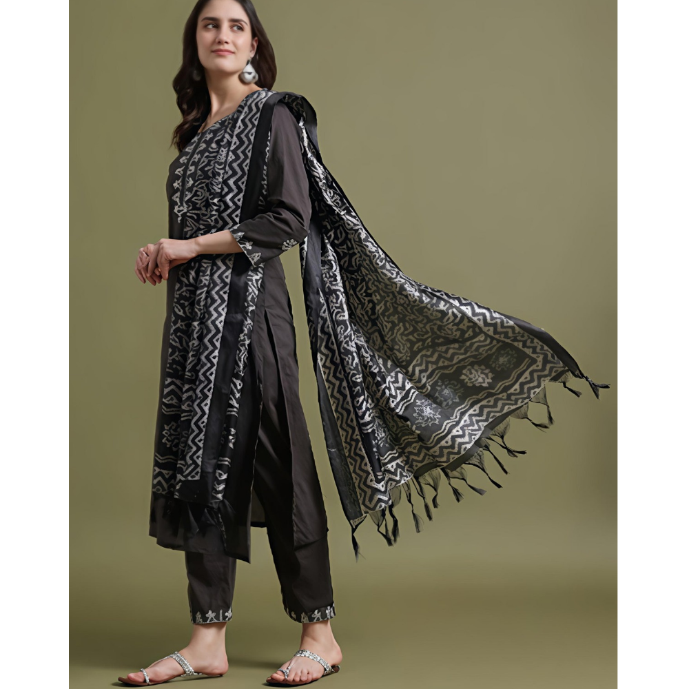 Women's Embroidered Vertigen Anarkali Kurta with Dupatta (Pack of 1)